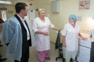 Алексей Дронов и Наталья Воробьева поздравили с праздником медицинских работников Первоуральска