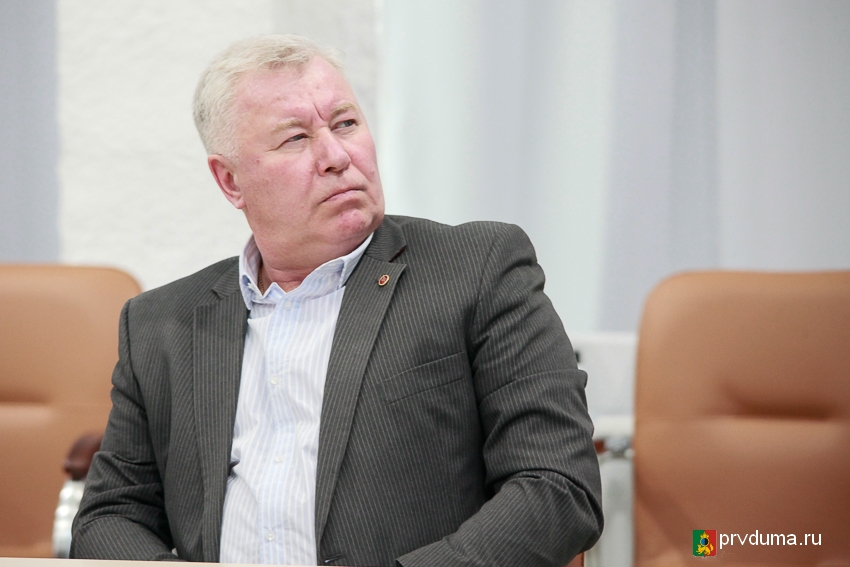 Эдуард Вольхин участвовал в обсуждении социально-экономического развития города