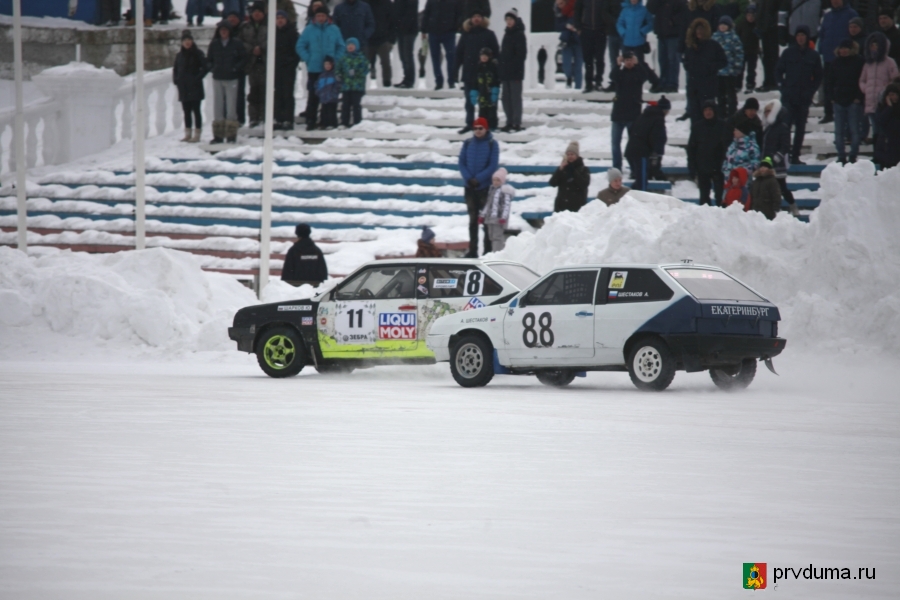 Автогонщики Первоуральска завершили зимний сезон