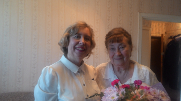 Светлана Титова поздравила ветерана госслужбы