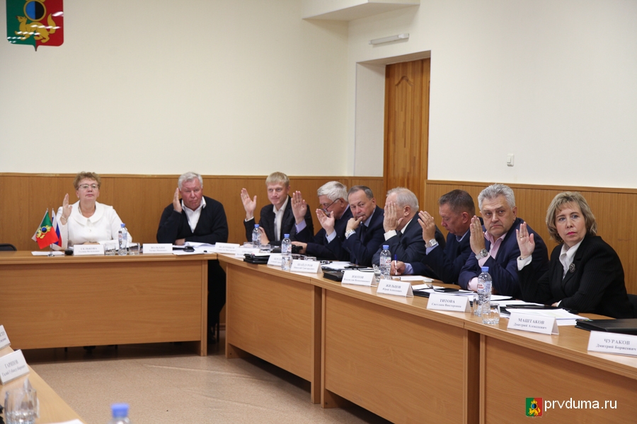Говорили о бюджете и о налогах: депутаты провели заседание профильного комитета