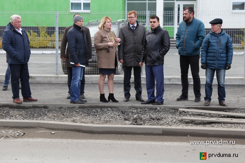 Депутаты проверили новые дороги - подрядчик будет переделывать свою работу