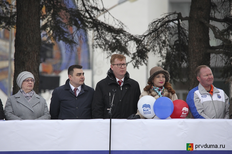 Депутаты первоуральской Думы приняли участие в Первомайской демонстрации